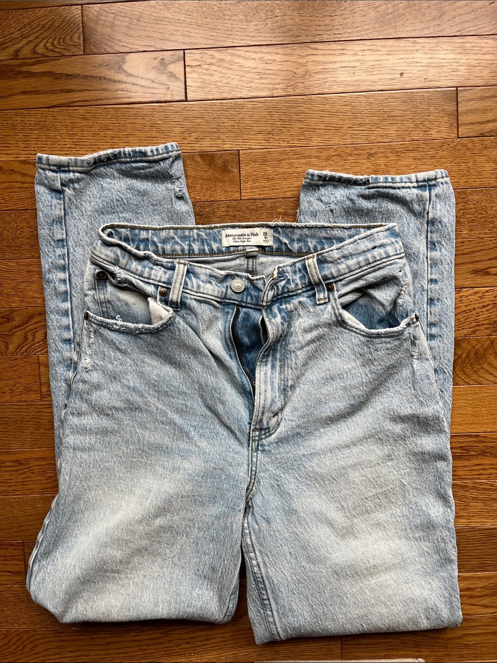Abercrombie & Fitch Curve Love The 90s Straight Ultra High Rise Jeans